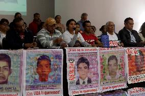 Parents Of Ayotzinapa Normalistas Demand The Government Of Mexico Not To Hinder Investigation