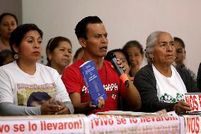 Parents Of Ayotzinapa Normalistas Demand The Government Of Mexico Not To Hinder Investigation