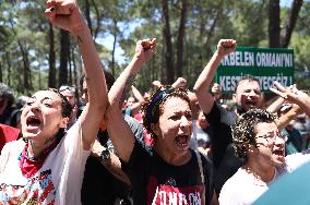 Protesters Occupy Forest To Stop Coal Mine Expansion - Turkey