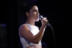 Tunisian Singer Emel Mathlouthi, In Her First Singing Evening In Palestine