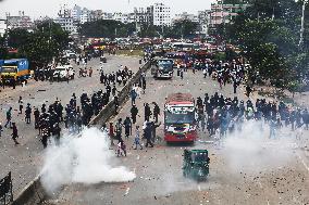 Bangladesh opposition holds protests to demand resignation of PM