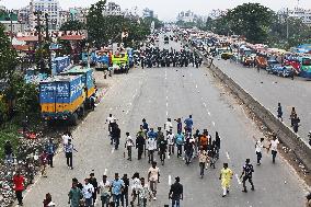 Bangladesh opposition holds protests to demand resignation of PM