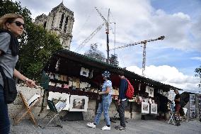Olympics Threaten To Erase A Symbol Of Paris, Riverside Booksellers