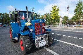 The 16th Traversee De Paris In Vintage Vehicles