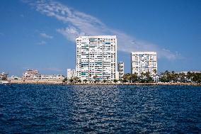 Cruise Liner Tui Discovery 2 In Toulon