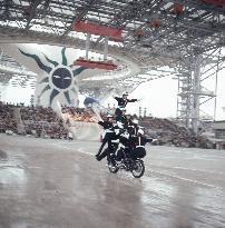 Expo'70: Motorcycle acrobatics