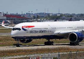 Second Test Flight Of British Airways Airbus A350-1041 At Toulouse Blagnac Airport