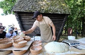 Ukrainian Bread Festival at Pyrohiv Museum