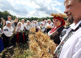 Ukrainian Bread Festival at Pyrohiv Museum