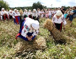 Ukrainian Bread Festival at Pyrohiv Museum