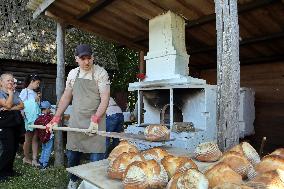 Ukrainian Bread Festival at Pyrohiv Museum