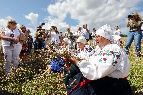 Ukrainian Bread Festival at Pyrohiv Museum