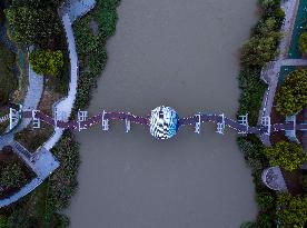 China North-South Geographical Demarcation Sculpture