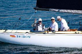 King Juan Carlos I and Infanta Elena sail aboard 'Bribón' and 'Titia