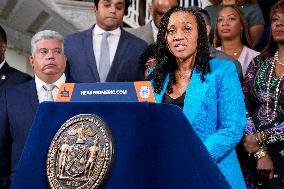 New York Governor Hochul And NYC Mayor Adams Make A Gun Violence Announcement