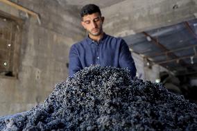 MIDEAST-GAZA CITY-RECYCLING BUSINESS