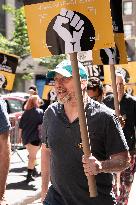 Paul Giamatti Joins The Picket Line - NYC