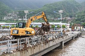 CHINA-BEIJING-MENTOUGOU-FLOOD-RESCUE (CN)