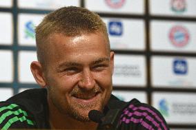 (SP)SINGAPORE-FOOTBALL-BAYERN MUNICH-PRESS CONFERENCE