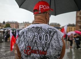 Krakow Pays Tribute To The Heroes Of The Warsaw Uprising 1944