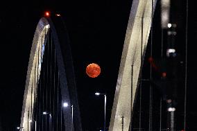 Sturgeon Supermoon Rises Over DC