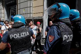 Citizen Income Revocation Protest - Naples