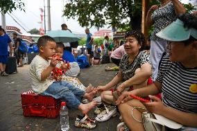 CHINA-BEIJING-MENTOUGOU-TRAPPED PASSENGERS-TRANSFER (CN)