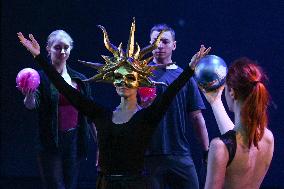 Tribute To Copernicus: 'Planets Moved By Dance' By Cracovia Danza Ballet