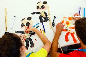 (Chengdu Universiade)CHINA-CHENGDU-WORLD UNIVERSITY GAMES-INTANGIBLE CULTURAL HERITAGE(CN)