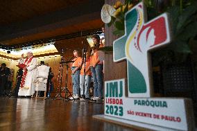 Pope Francis Visits A Social Centre - Lisbon