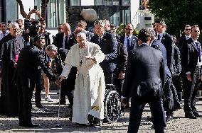 Pope Francis In The Serafina Neighborhood - Lisbon