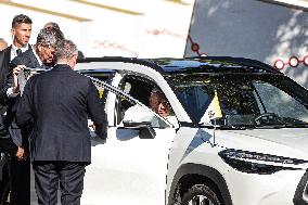 Pope Francis In The Serafina Neighborhood - Lisbon