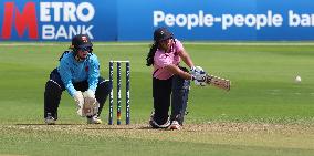 Essex Women v Middlesex Women - London Championship 50-over