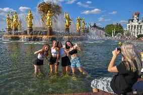 RUSSIA-MOSCOW-DAILY LIFE-HEATWAVE