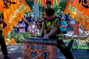 Lion Dance In The Streets - Madrid