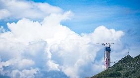 CHINA-GUIZHOU-HUAJIANG GRAND CANYON BRIDGE-CONSTRUCTION (CN)