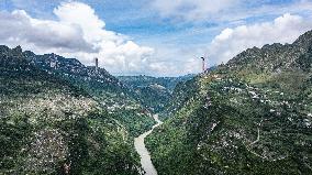 CHINA-GUIZHOU-HUAJIANG GRAND CANYON BRIDGE-CONSTRUCTION (CN)