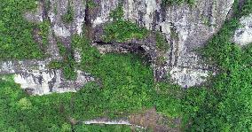 Jinfo Mountain Cliff Walkway in Chongqing
