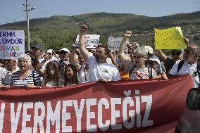 Activists From Across Turkey Arrive At Akbelen Forest To Support Protest