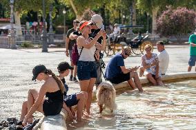 Orange Heat Warning Across Spain