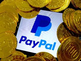 Illustration PayPal Launches US Dollar Stablecoins