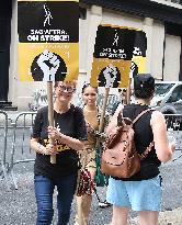 Celebs Support SAG-AFTRA Strike - NYC