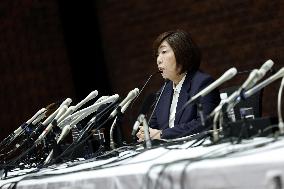 Univ. board head Hayashi meets press over student's arrest