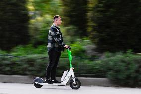 Rental E-Scooters To Be Banned - Paris