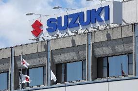 Appearance, logo and signboard of Suzuki headquarters