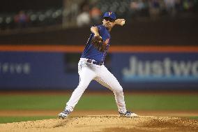 Chicago Cubs v New York Mets