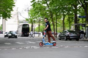 End Of Self-Service Scooters In Paris From September 1