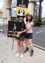 WGA100 Days Strike - LA
