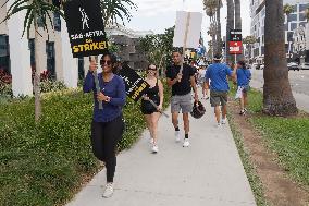 WGA100 Days Strike - LA