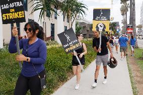 WGA100 Days Strike - LA